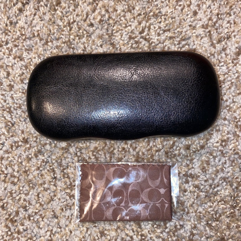 Plain Black Eye Glass Case w/coach cleaner